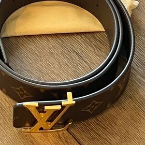 Louis Vuitton Reversible Belt